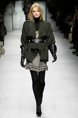 Look 3